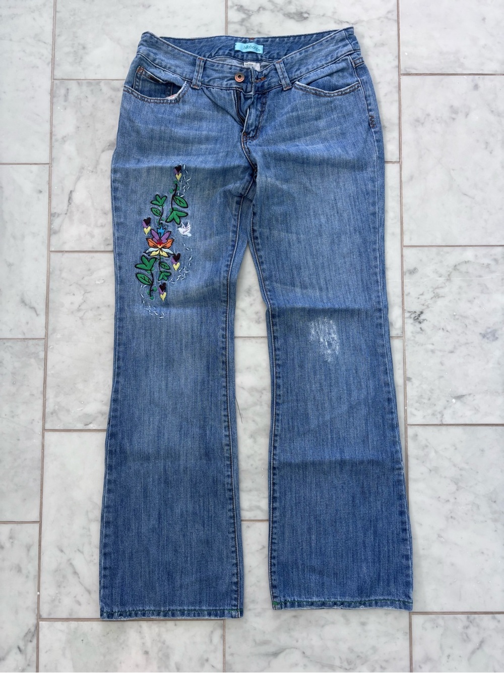 Vintage Billabong Blue Flare Jeans with Floral Embroidery | Size 7
